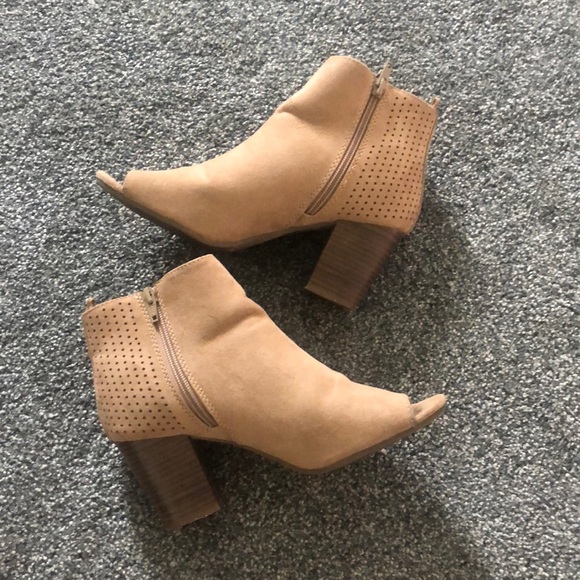 Old Navy Shoes - Open toe booties